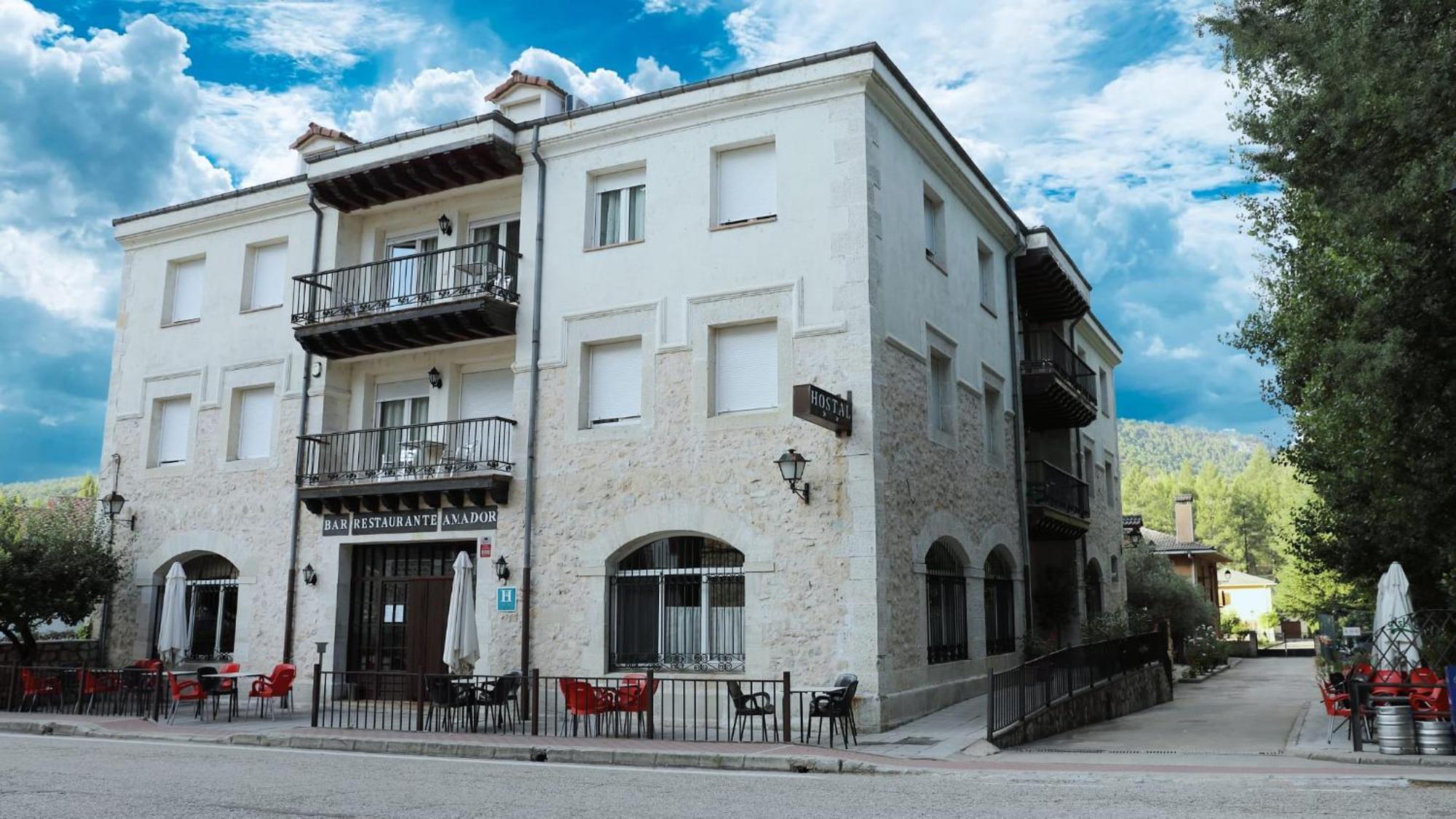 Hostal Rural Amador Puente de Vadillos ภายนอก รูปภาพ
