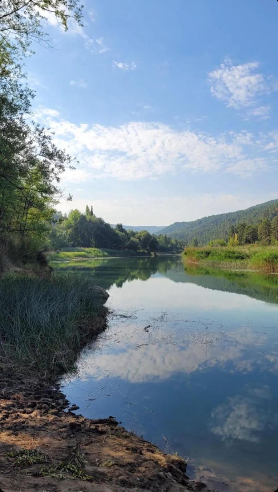 Hostal Rural Amador Puente de Vadillos ภายนอก รูปภาพ